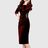 Cecilia – Rochie din Catifea cu Drapaj și Deschidere