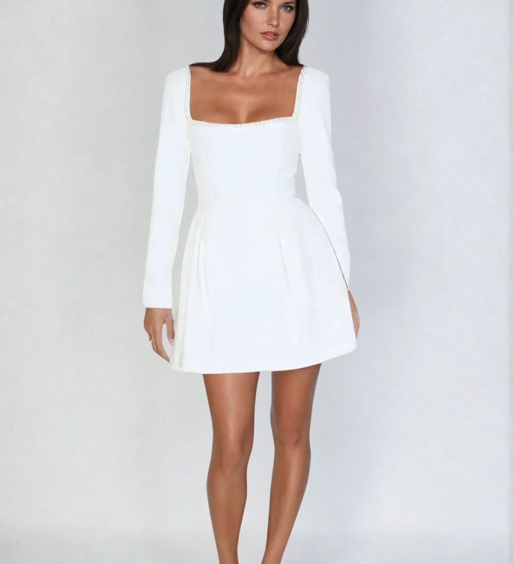 Iulia – Rochie Mini cu Perle Aplicate și Strălucire