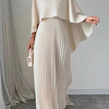 Amalia – Rochie Maxi Plisată cu Mâneci Tip Batwing