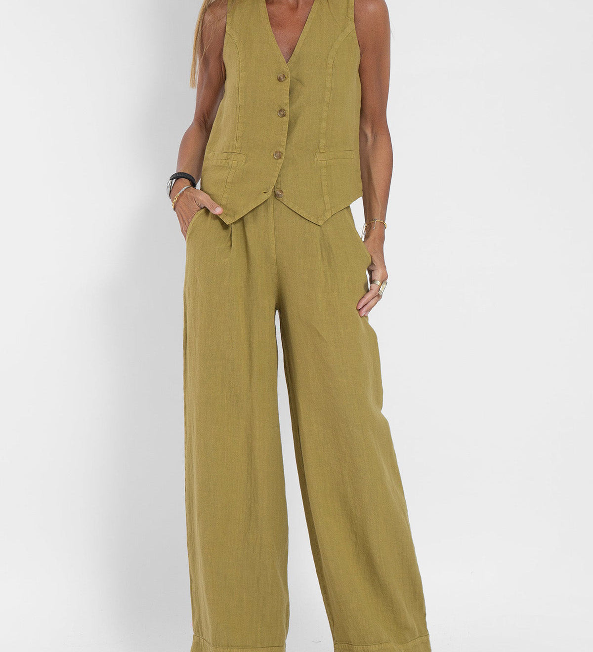 Ana – Set Cu Vesta Si Pantaloni Largi