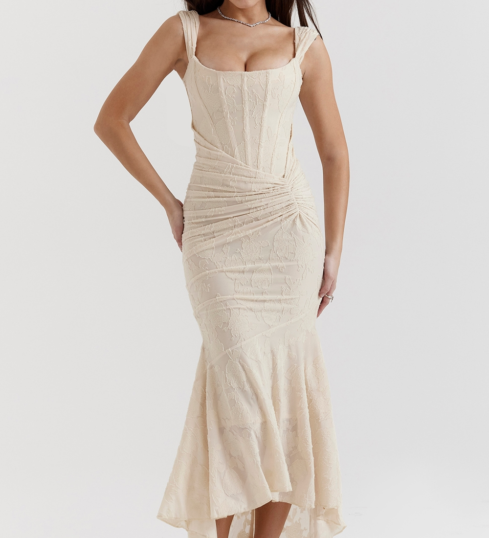Emilia – Rochie Maxi cu Dantelă Aplicată cu Finețe