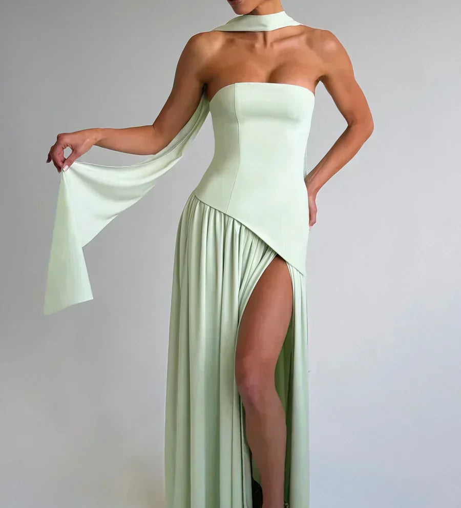Livia – Rochie Lungă Elegantă cu Linie Clasică